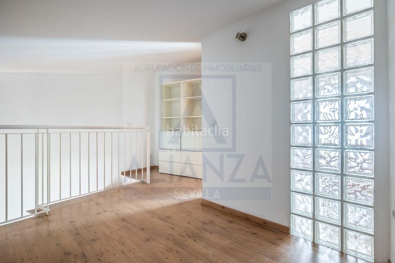 Foto e36e93a8-6b90-4cb0-b740-a2644f5aa049. Dúplex a avenida libertad 15 a Algaba (La)