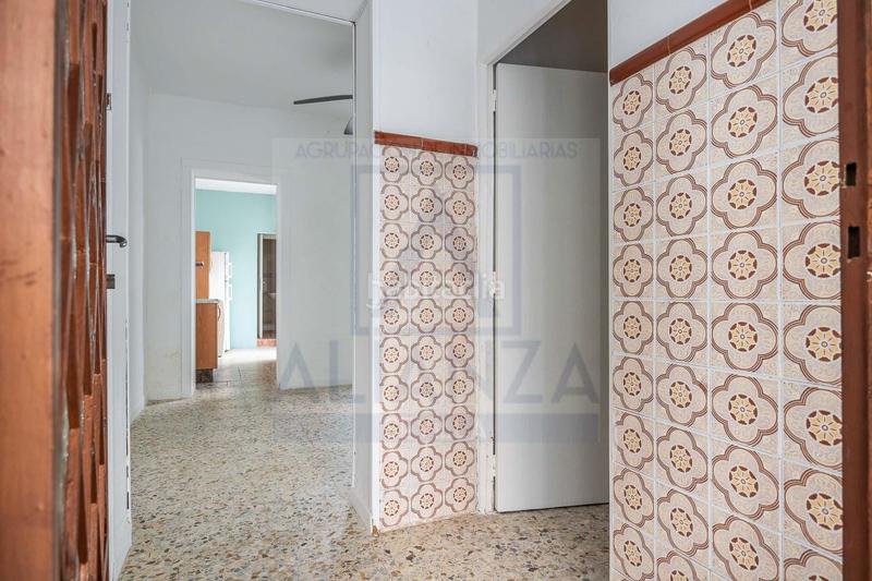 Foto 31b2588a-cb5c-40b1-b03d-8be3bcbc0207. Maison jumelée dans El Cerro Sevilla