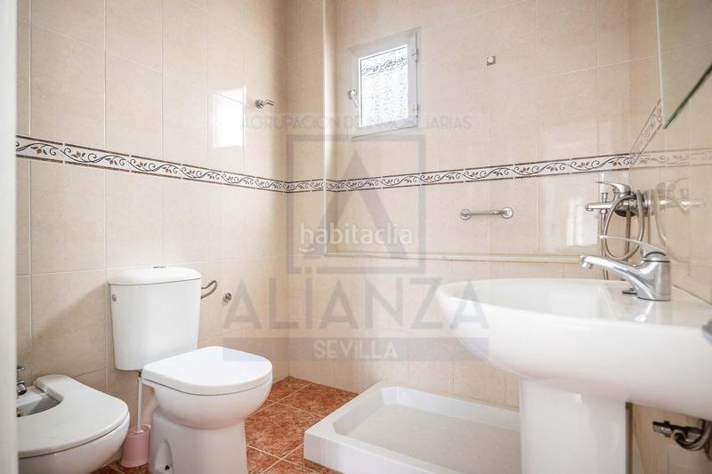 Foto e7f4bc2c-8255-4447-92c6-ee8539eb5caa. Maison jumelée dans El Cerro Sevilla