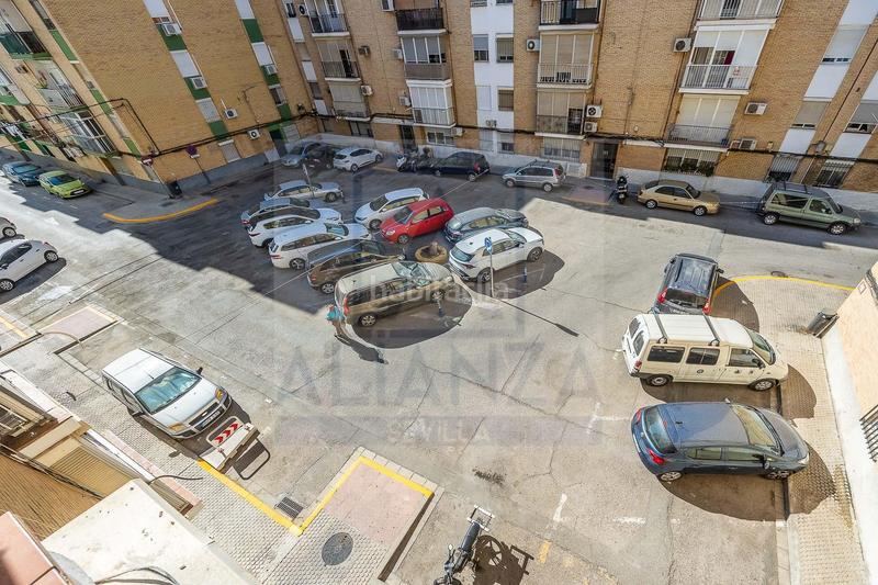 Foto 4eb34b2a-a7b0-4742-a9fd-6e0343ad8b27. Flat in calle córdoba 5 in Camas