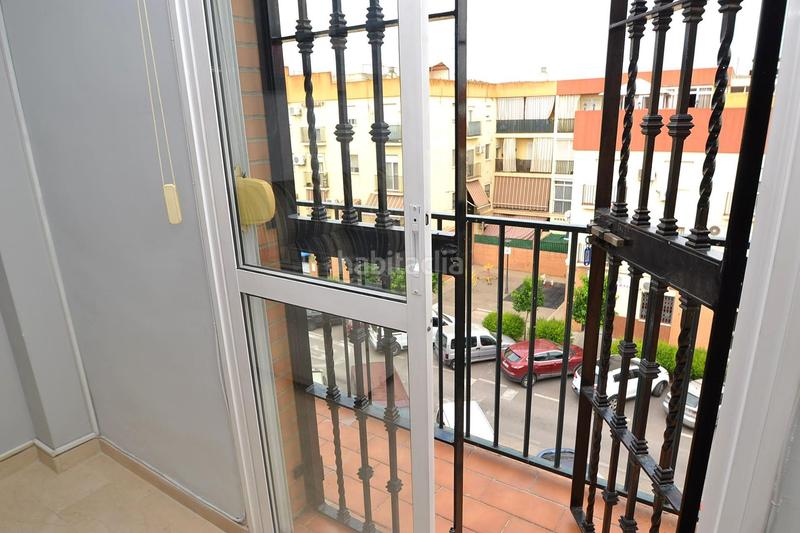 Foto 421f4b8a-4985-41f1-8f94-c8bdaba5a82c. Lloguer pis amb aparcament a Camas