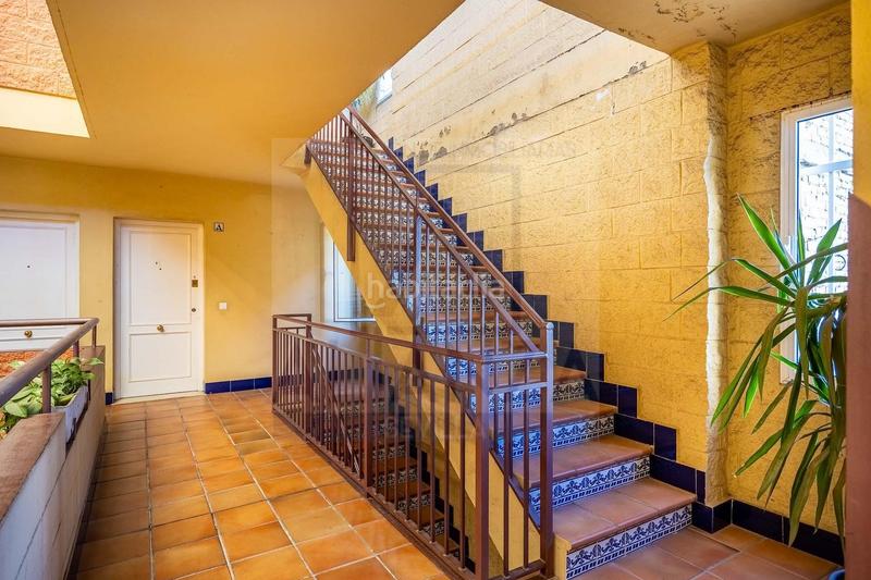 Foto 11ff1056-250d-4b8a-820f-009149e7ceba. Appartement dans avenida dolores ibarruri 6 dans Camas