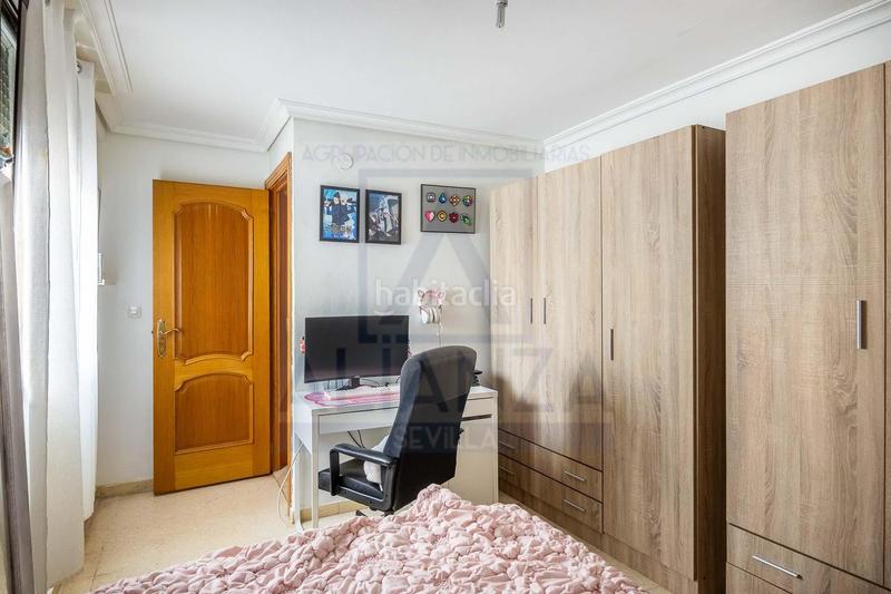 Foto a72d63e4-add9-41d3-8ad9-c0a97bf82c73. Flat in Camas