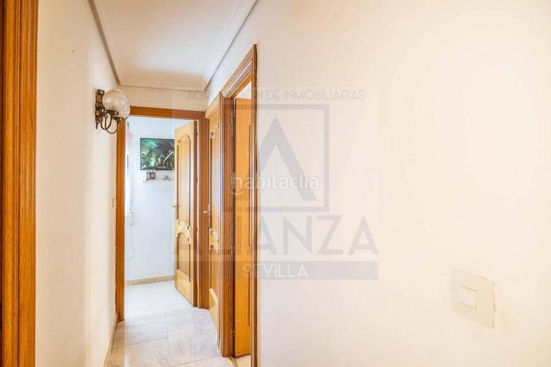 Foto f4cffe54-ddd6-4819-9047-0d0516996dfc. Flat in Camas