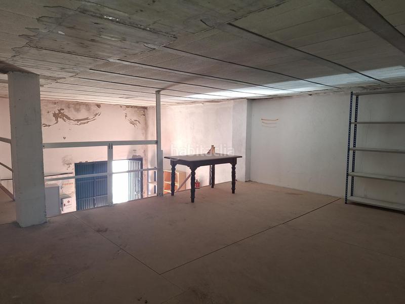 Foto a17972fd-cb3a-4228-a426-b5a6aa576b18. Locale commerciale in calle paralela de la suerte n 10 4 in Bormujos