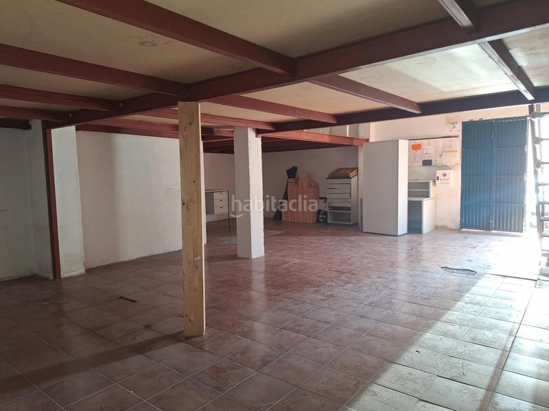 Foto f5b502a6-11a4-4bbb-a7ec-ebbae53a4a02. Locale commerciale in calle paralela de la suerte n 10 4 in Bormujos