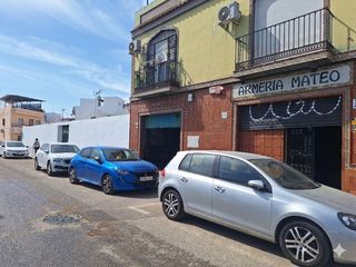 Geschäftsraum in Calle antonio  chacon el pela s/n, loca. Local comercial en venta en camas