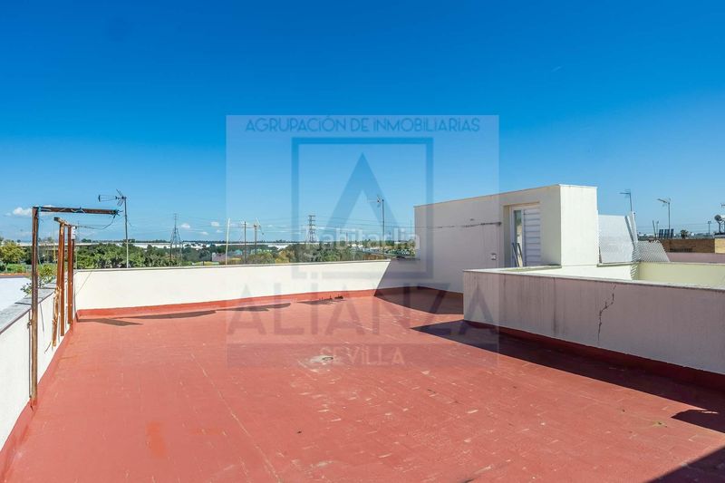 Foto c43fc11e-48b3-40f6-b88a-b6332815a6ad. Pis amb aparcament a Centro - Barriada Mallorca Camas