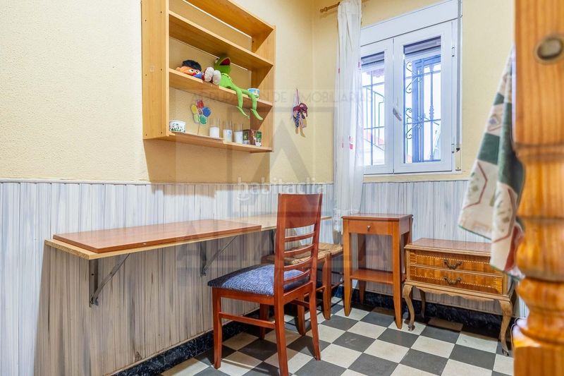 Foto b8e2e7c1-b27a-488e-b574-055db7527109. Casa a Tiro de Línea Sevilla