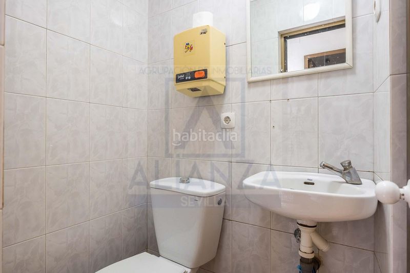 Foto a239f084-efdf-4aef-9677-875ee6a3e4b9. Edifici a La Cruz Camas
