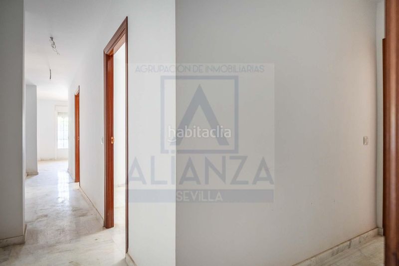 Foto 6200072b-3791-4904-bfc4-a92fc68bd7a7. Pis amb aparcament a Algaba (La)