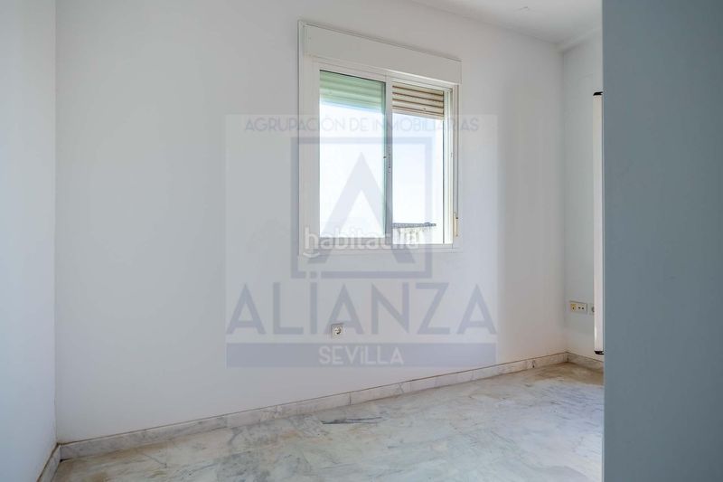 Foto b71af887-3f21-413a-9d1c-6f0086efcc73. Pis amb aparcament a Algaba (La)