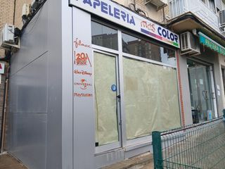 Local Comercial a Calle de Julio César 5