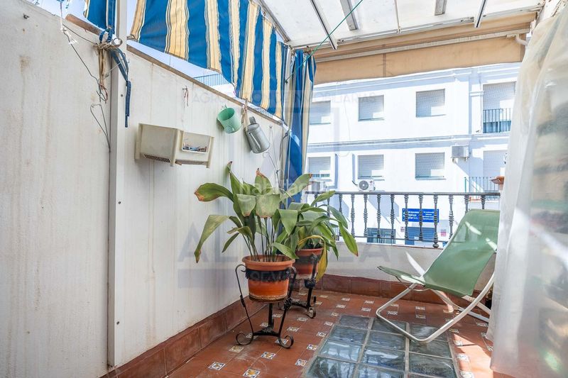 Foto fad5615b-11c8-460b-9fe5-6d35066c6477. Casa a calle kalonge 8 a Centro - Barriada Mallorca Camas