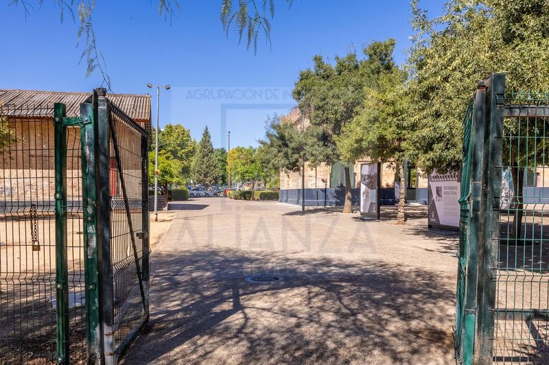 Foto 14b8218a-37d4-44e9-8595-a0bd090fb720. Pis a Centro - Barriada Mallorca Camas