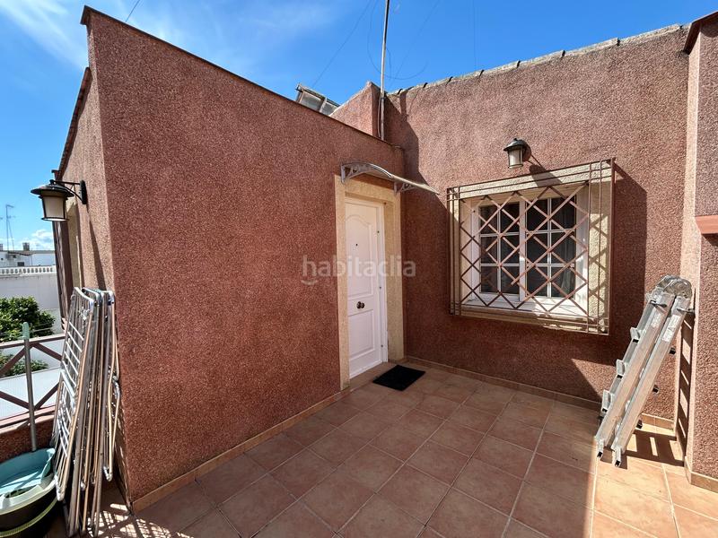 Foto 0e9fde83-16bd-49c6-b89f-68734b03f48f. Casa a schiera con parcheggio in Salesianos Utrera