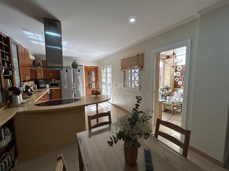 Foto 40831f67-ae08-4e7a-aa2c-d1b7f234df17. Casa a schiera con parcheggio in Salesianos Utrera