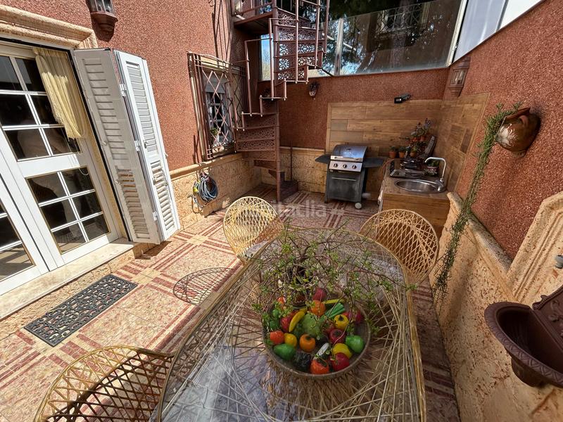 Foto d34e941c-f470-481d-8c90-46426e72fe8a. Casa adosada  agogedora, amplia y con mucha personalidad. en Utrera