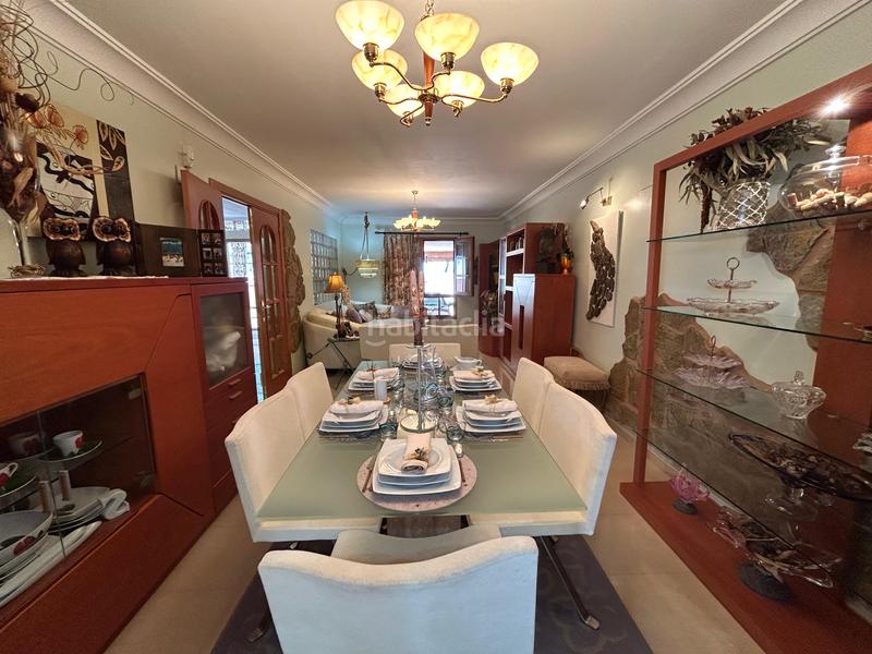 Foto ee1b19c1-f366-46cd-bfab-b3d4b66bb034. Casa adosada  agogedora, amplia y con mucha personalidad. en Utrera
