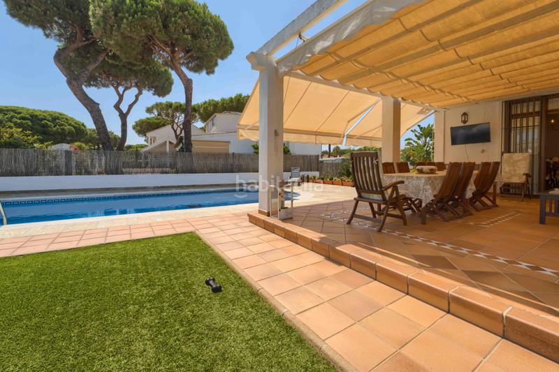 Foto 0647fb39-c333-431c-82b0-805a9328e3ac. Chalet  independiente de lujo en El Portil