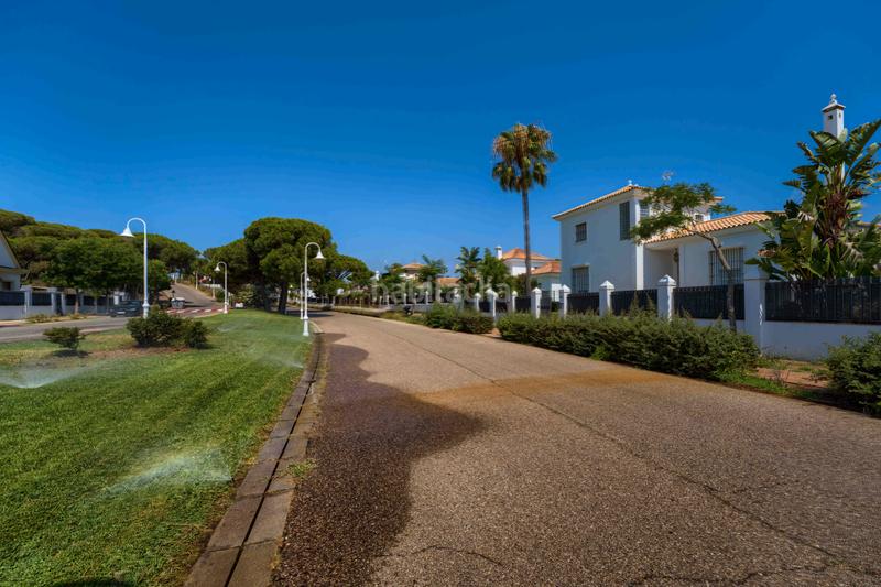 Foto 2718e318-e85a-4ddc-81c0-79baad64d4df. Chalet  independiente de lujo en El Portil