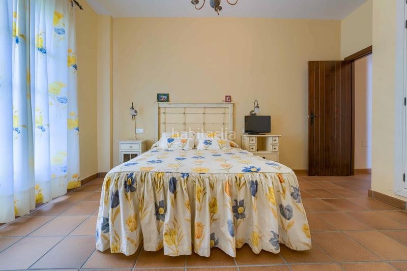 Foto 6ee41ab5-dc00-4939-b88c-454dea2749d0. Chalet  independiente de lujo en El Portil