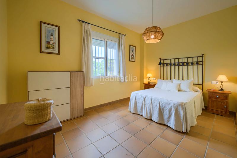 Foto 871cf7e9-d0d5-404c-8560-f00a180f9e21. Chalet  independiente de lujo en El Portil