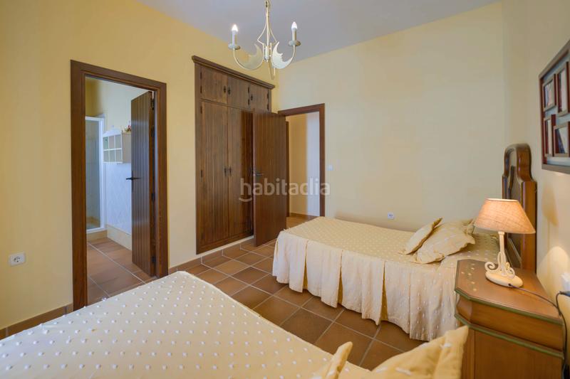 Foto d56d6ffd-2cf1-4ae8-9b8c-360636bc54f7. Chalet  independiente de lujo en El Portil