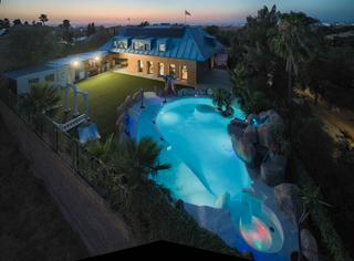 Xalet  Calle otero. Chalet en torrequinto