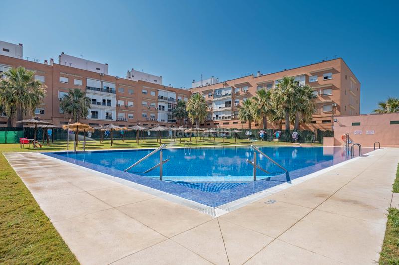 Foto c1953eb4-95e6-4b98-b8d6-b80a886a5628. Apartamento estupendo piso en la mejor zona en Avenida de Europa Montequinto