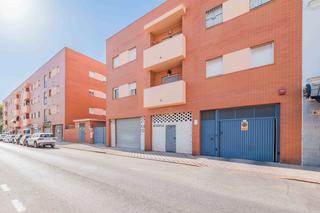 Apartament  Av. cristóbal colón, 38. Piso con garaje y trastero muy bien situado en dos hermanas