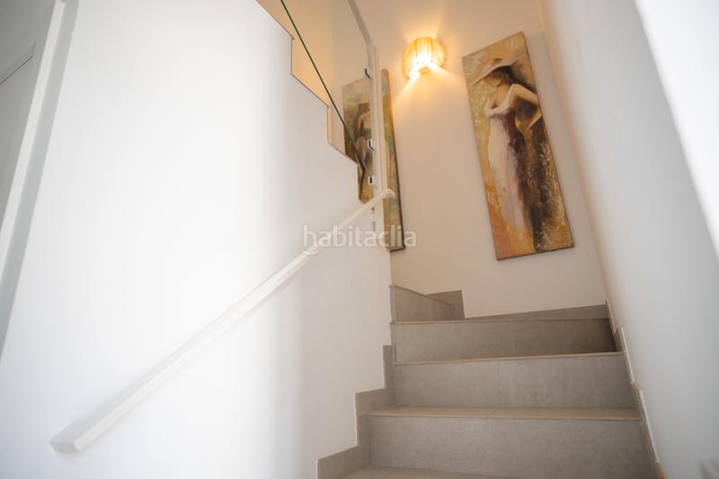 Foto 06569bb2-08fc-46ad-8693-c2a5d2c6bb88. Casa adossada amb aparcament piscina a Entrenúcleos Dos Hermanas