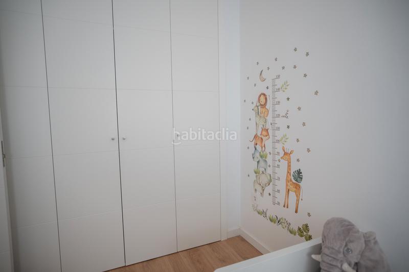 Foto 37f68bc1-a86e-47e2-8399-e7a0da2c7b9f. Casa adossada amb aparcament piscina a Entrenúcleos Dos Hermanas