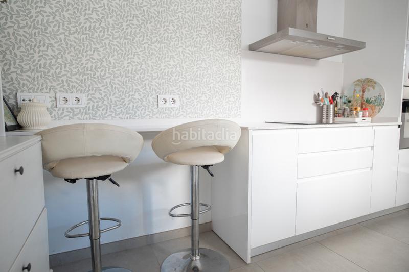 Foto 42996f9c-5919-453d-b340-a8eb2953a1a2. Casa adossada amb aparcament piscina a Entrenúcleos Dos Hermanas