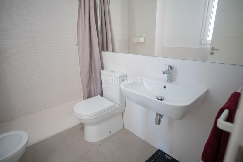 Foto 9105f5ee-d84c-47bd-a9b0-361bc6ac05b9. Casa adossada amb aparcament piscina a Entrenúcleos Dos Hermanas