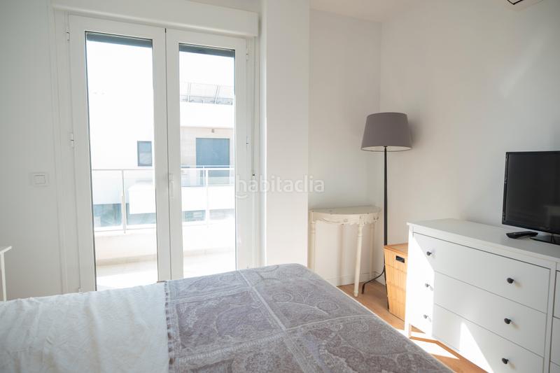 Foto c3d0ed94-d048-4453-bfe8-5d7167c2ddec. Casa adossada amb aparcament piscina a Entrenúcleos Dos Hermanas