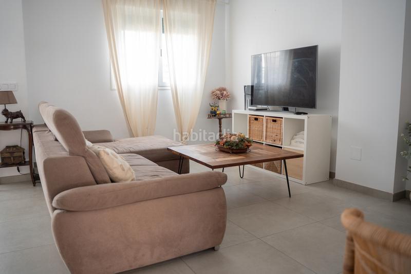 Foto d94a061e-45e3-4a49-ada5-af26eda52bba. Casa adossada amb aparcament piscina a Entrenúcleos Dos Hermanas