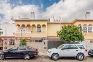 Casa adossada  Calle itaca. Casa adosada en residencial odisea  sevilla este