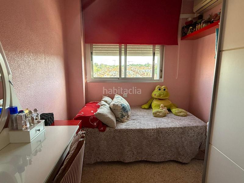 Foto 326fb101-2270-408b-afe2-bffeca113276. Appartement mit parking pool in Avenida de Europa Montequinto