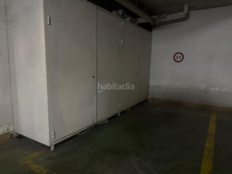 Foto 620573c3-e6cb-43ea-be06-a66d2393452a. Appartement mit parking pool in Avenida de Europa Montequinto