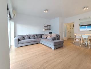 Lloguer Apartament a La Calzada - La Florida. Tu nuevo hogar familiar junto a la estación de santa justa!