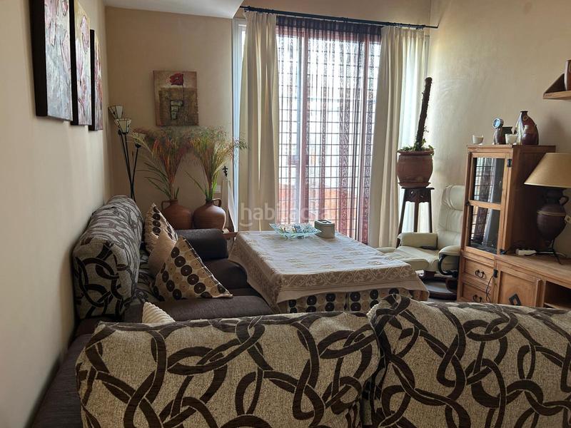 Foto 09ac7bb0-eb73-4eaa-8f9a-4e09dba6d63d. Casa adossada a Almadén de la Plata