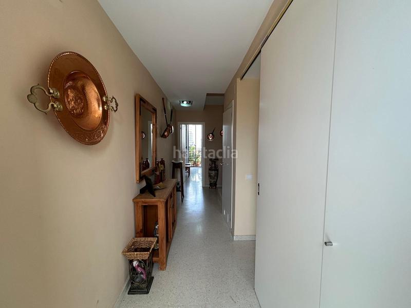 Foto b34a39ca-eb12-4b8f-a7d6-4e773e7dc4f5. Casa adossada a Almadén de la Plata