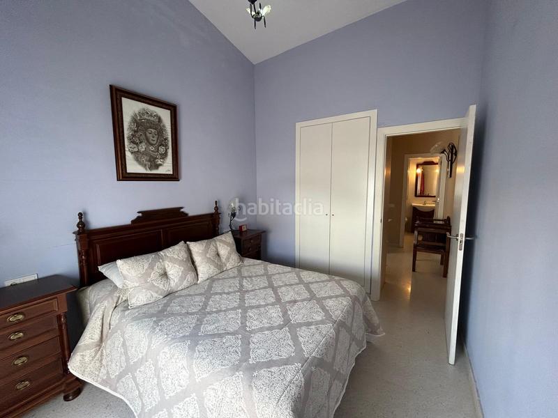 Foto b44a80ed-e396-4906-956a-0b3aff2a3035. Casa adossada a Almadén de la Plata