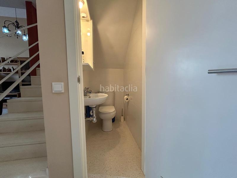 Foto c24e64f0-b46e-4d94-8def-d49220e38da0. Casa adossada a Almadén de la Plata