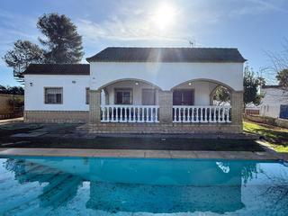 Bauernhof  Calle azafrán. Chalet en parcela