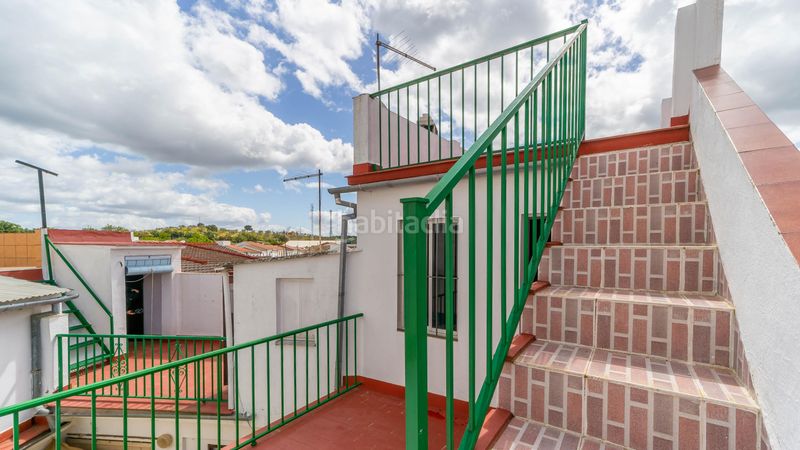 Foto d3e8d0db-b15e-43fc-b0e0-177e29a806f5. Casa adossada a Navas de la Concepción (Las)