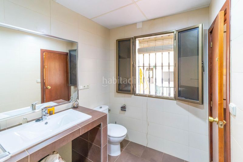 Foto da4ff672-bb64-42af-b9af-77c07129fe25. Casa adossada a Navas de la Concepción (Las)