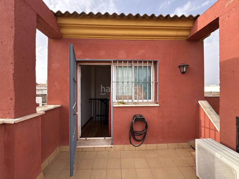 Foto 051af176-4727-4762-a6a7-14871f9e7c9b. Dúplex amb aparcament a Olivares