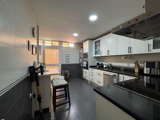 Casa adossada  28 calle camino del solís. Adosada en castilleja de la cuesta